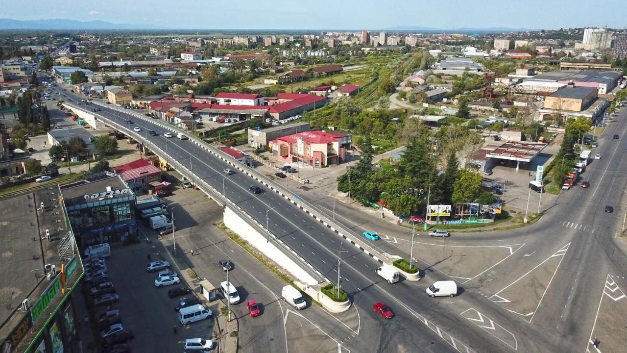 Hotel Tamari Kʼutʼaisi Exterior foto